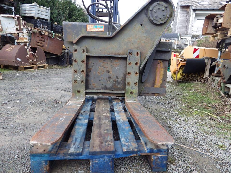 Kistendrehgerät Palettengabel Kippgerät VOLVO L30 Cat 908 - Gabel: das Bild 2 Kistendrehgerät Palettengabel Kippgerät VOLVO L30 Cat 908 - Gabel: das Bild 2