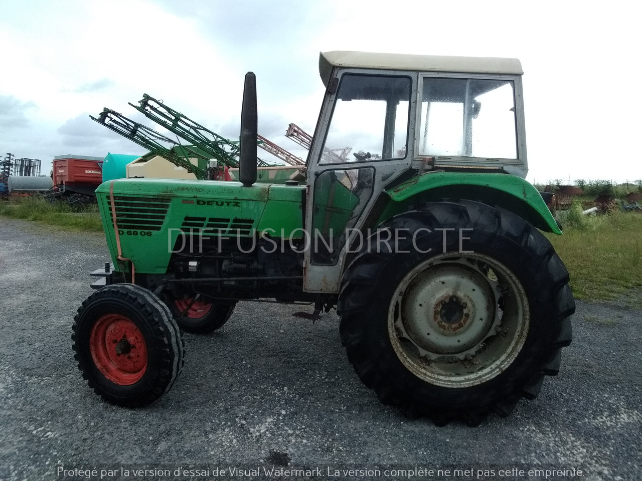 DEUTZ-FAHR TRACTEUR AGRICOLE 68-06 - Traktor: das Bild 2 DEUTZ-FAHR TRACTEUR AGRICOLE 68-06 - Traktor: das Bild 2