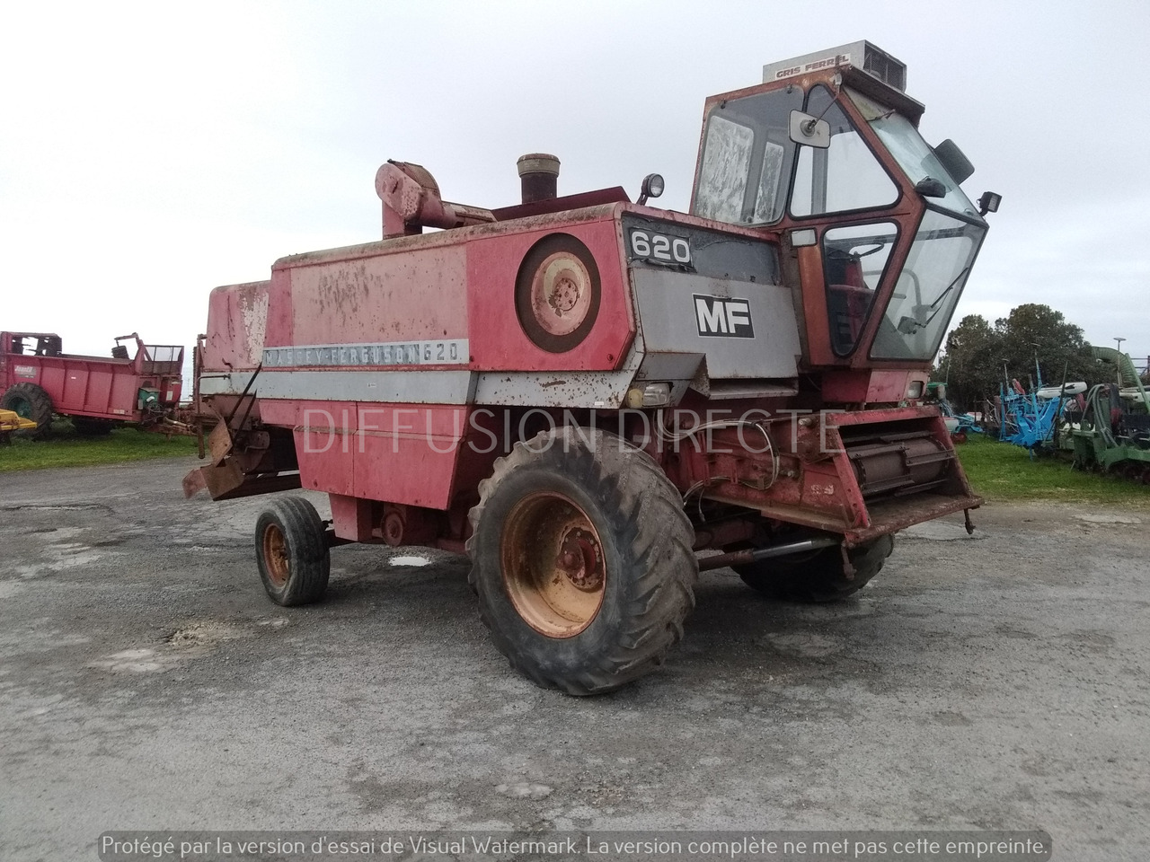 MASSEY FERGUSON MOISSONNEUSE BATTEUSE 620 - Mähdrescher: das Bild 2 MASSEY FERGUSON MOISSONNEUSE BATTEUSE 620 - Mähdrescher: das Bild 2