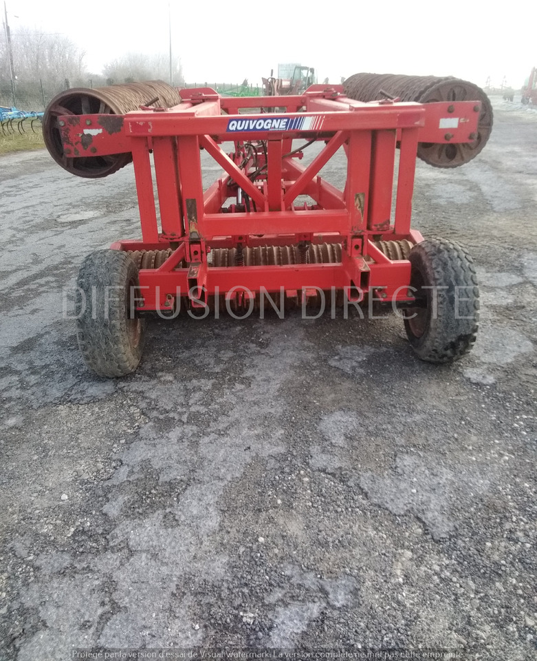 QUIVOGNE ROULEAU CAMBRIDGE R 630 - Ackerwalze: das Bild 3 QUIVOGNE ROULEAU CAMBRIDGE R 630 - Ackerwalze: das Bild 3