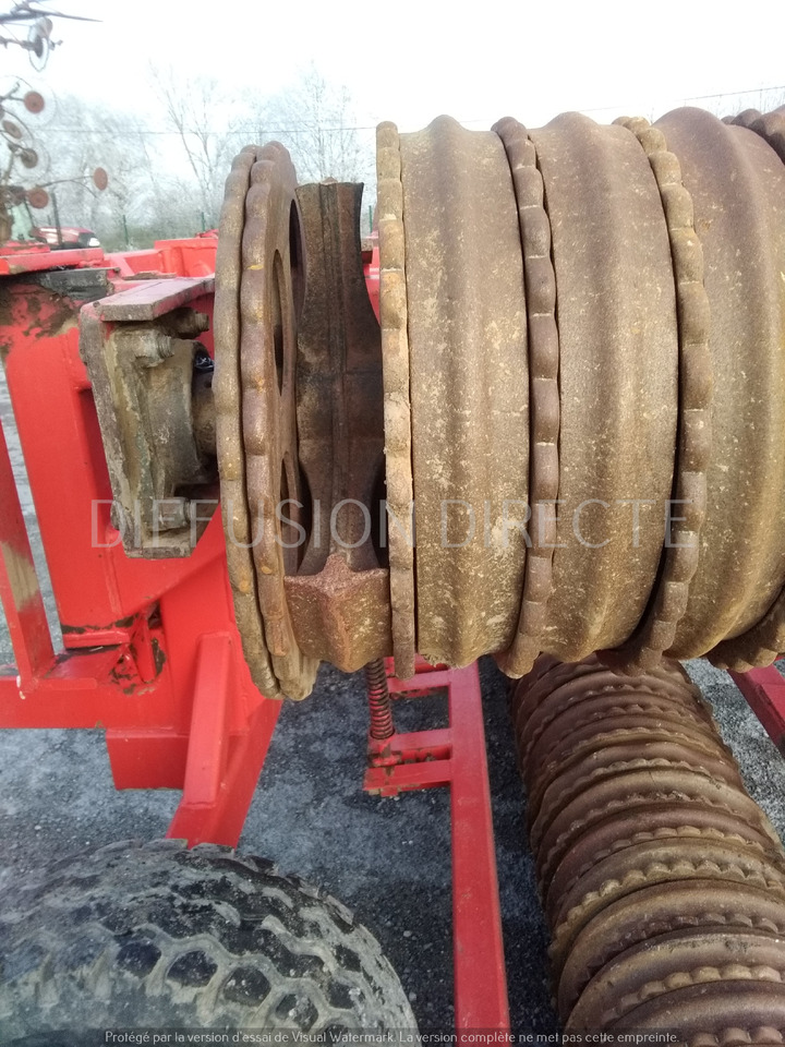 QUIVOGNE ROULEAU CAMBRIDGE R 630 - Ackerwalze: das Bild 5 QUIVOGNE ROULEAU CAMBRIDGE R 630 - Ackerwalze: das Bild 5