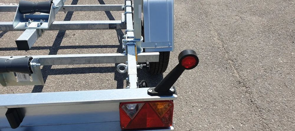 TEMARED B05/055/18 - Bootstrailer: das Bild 5 TEMARED B05/055/18 - Bootstrailer: das Bild 5