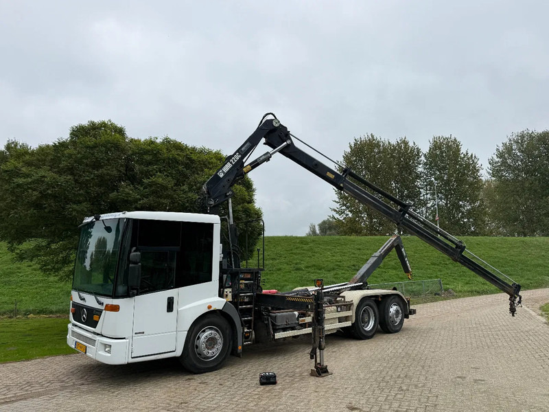 Mercedes-Benz Econic Hiab 220-Hooklift-6x2-Remote - Autokran: das Bild 4 Mercedes-Benz Econic Hiab 220-Hooklift-6x2-Remote - Autokran: das Bild 4