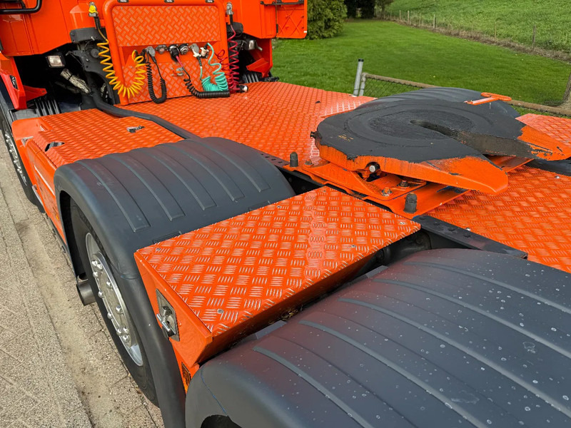 Scania R560 V8 Manual-Retarder-6x2 TOP NL TRUCK - Sattelzugmaschine: das Bild 5 Scania R560 V8 Manual-Retarder-6x2 TOP NL TRUCK - Sattelzugmaschine: das Bild 5