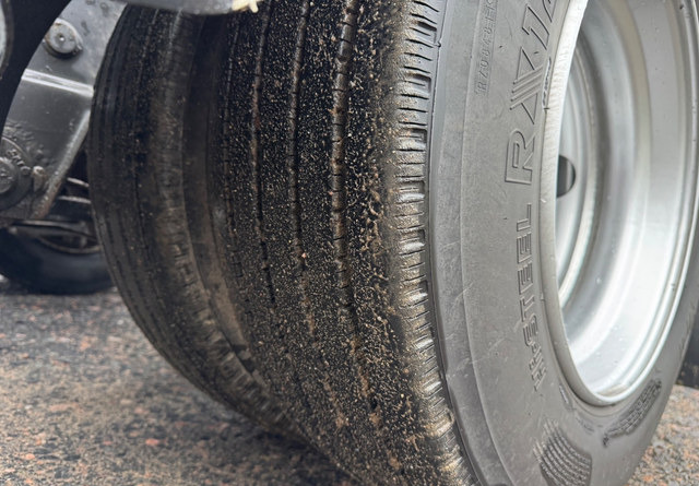 Abrollanhänger/ Absetzanhänger NTMVaihtolavaperävaunu: das Bild 12 Abrollanhänger/ Absetzanhänger NTMVaihtolavaperävaunu: das Bild 12