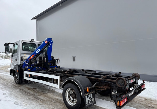 NissanAtleon - Abrollkipper, Autokran: das Bild 3 NissanAtleon - Abrollkipper, Autokran: das Bild 3