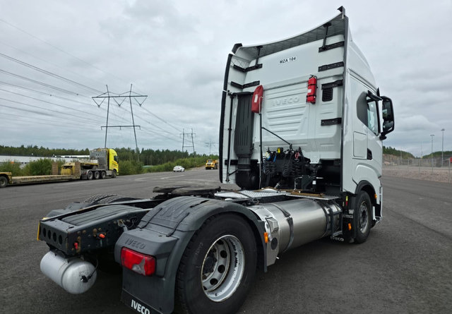 IvecoS-Way 460 4x2 LNG / LBG - Sattelzugmaschine: das Bild 4 IvecoS-Way 460 4x2 LNG / LBG - Sattelzugmaschine: das Bild 4