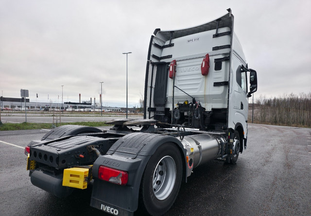IvecoS-Way 460 4x2 LNG / LBG - Sattelzugmaschine: das Bild 4 IvecoS-Way 460 4x2 LNG / LBG - Sattelzugmaschine: das Bild 4