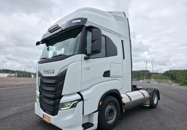 IvecoS-Way 460 4x2 LNG / LBG - Sattelzugmaschine: das Bild 1 IvecoS-Way 460 4x2 LNG / LBG - Sattelzugmaschine: das Bild 1