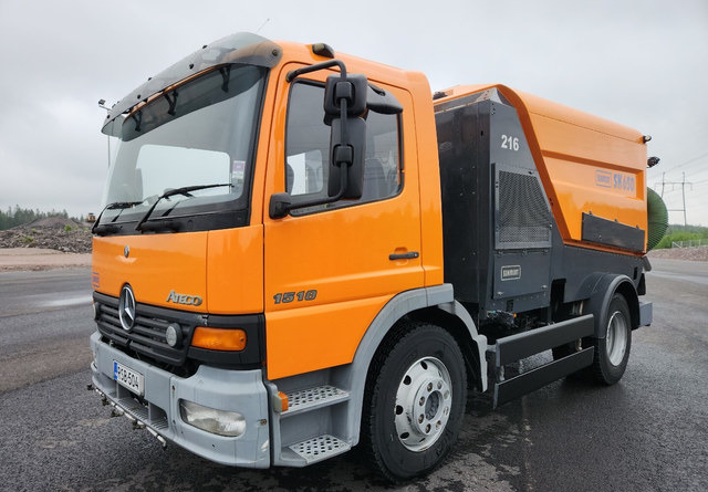 SchmidtSK650 Atego 85kmh/h - Kehrmaschine: das Bild 1 SchmidtSK650 Atego 85kmh/h - Kehrmaschine: das Bild 1