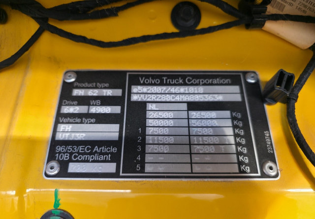 Plane LKW VolvoFH460 LNG / LBG 6x2: das Bild 16 Plane LKW VolvoFH460 LNG / LBG 6x2: das Bild 16