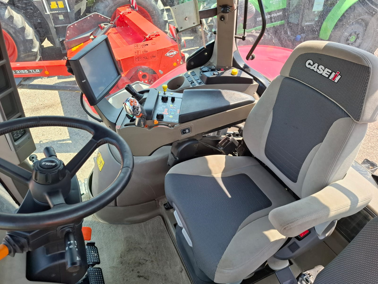 CASE OPTUM 270 CVX - Traktor: das Bild 3 CASE OPTUM 270 CVX - Traktor: das Bild 3