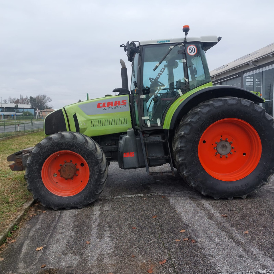 CLAAS ARES 836 RZ - Traktor: das Bild 1 CLAAS ARES 836 RZ - Traktor: das Bild 1