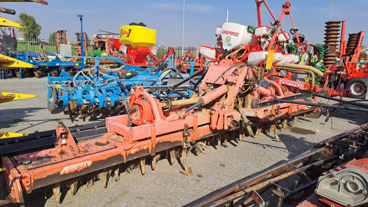 ERPICE ROTANTE MASCHIO AQUILA 6 METRI MOD 6000 * CR - Bodenfräse: das Bild 1 ERPICE ROTANTE MASCHIO AQUILA 6 METRI MOD 6000 * CR - Bodenfräse: das Bild 1