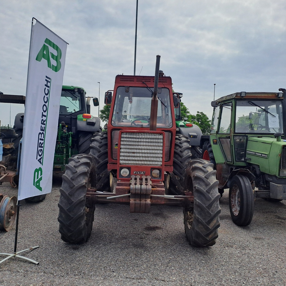 FIAT 880 DT - Traktor: das Bild 2 FIAT 880 DT - Traktor: das Bild 2