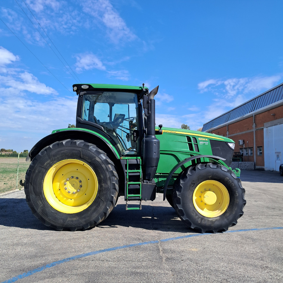 JOHN DEERE 6230R - Traktor: das Bild 5 JOHN DEERE 6230R - Traktor: das Bild 5