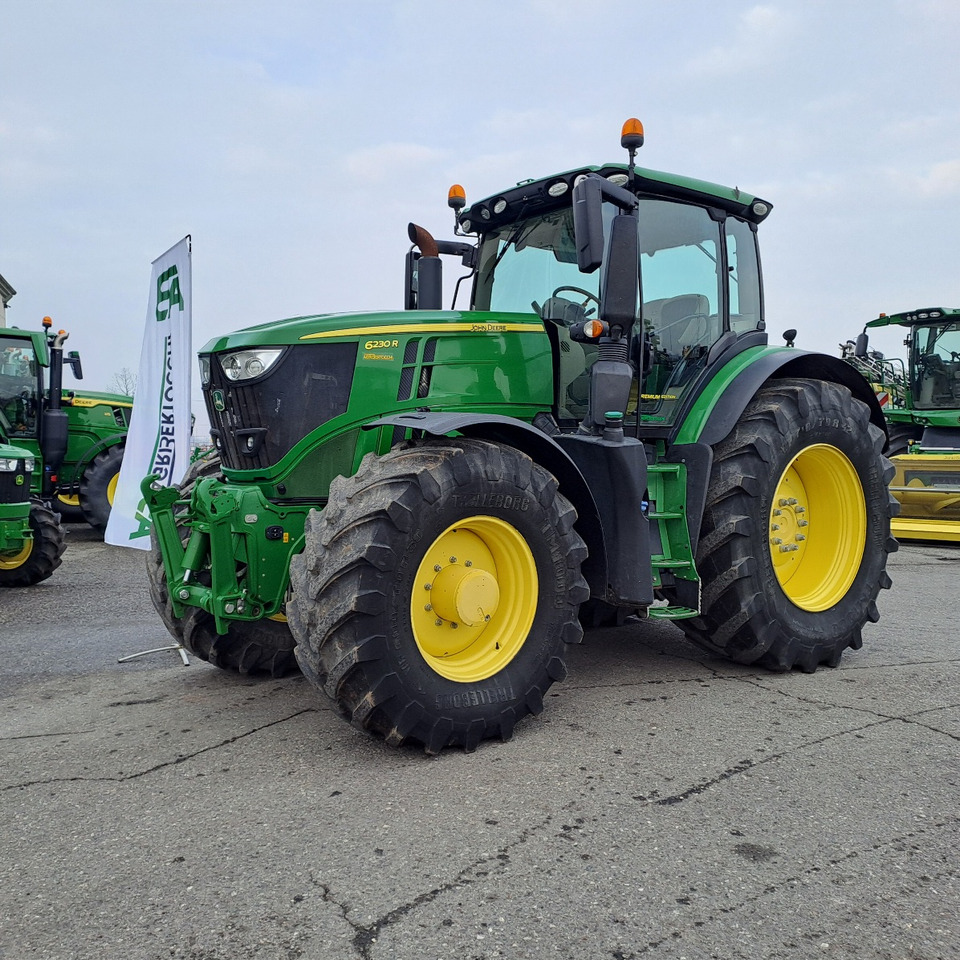 JOHN DEERE 6230R PREMIUM EDITION - Traktor: das Bild 1 JOHN DEERE 6230R PREMIUM EDITION - Traktor: das Bild 1