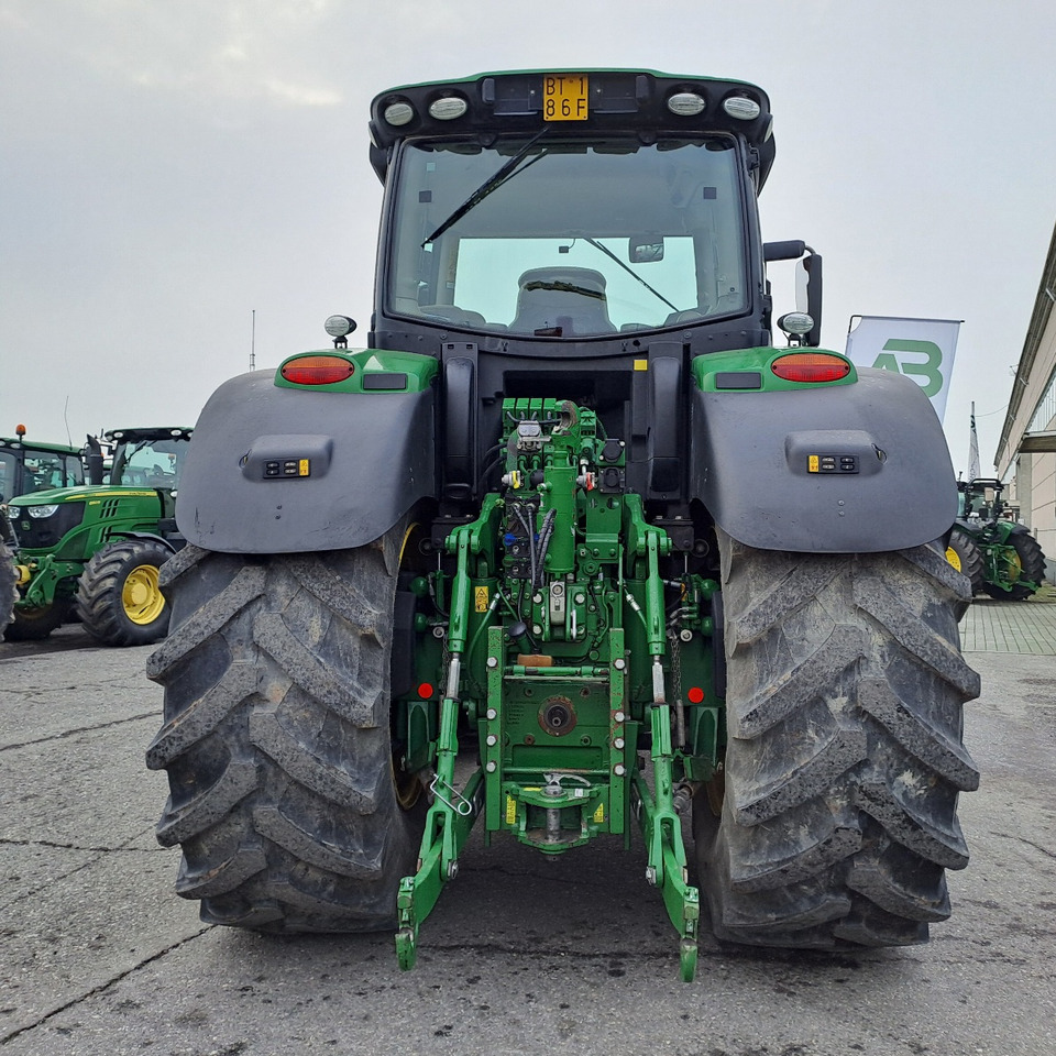 JOHN DEERE 6230R PREMIUM EDITION - Traktor: das Bild 5 JOHN DEERE 6230R PREMIUM EDITION - Traktor: das Bild 5