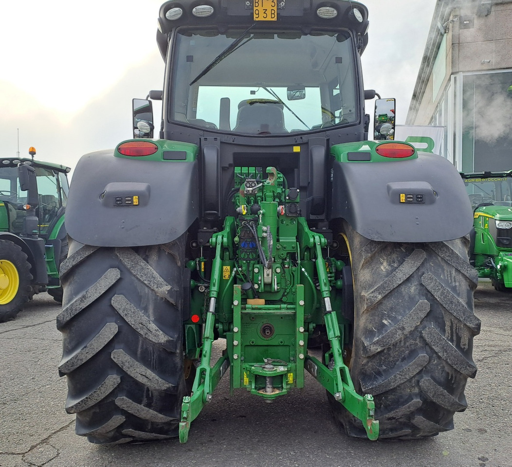JOHN DEERE 6250R PREMIUM EDITION - Traktor: das Bild 4 JOHN DEERE 6250R PREMIUM EDITION - Traktor: das Bild 4