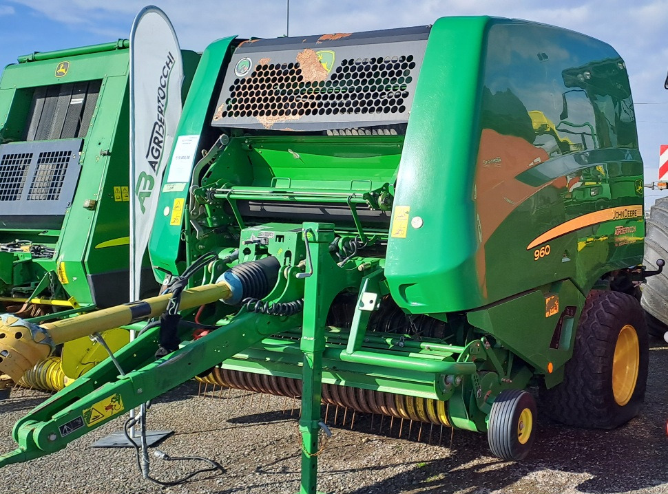 JOHN DEERE 960 - Rundballenpresse: das Bild 3 JOHN DEERE 960 - Rundballenpresse: das Bild 3