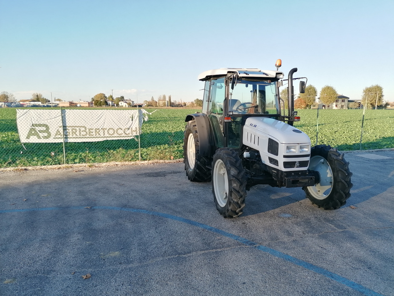 LAMBORGHINI R2.86 - Traktor: das Bild 1 LAMBORGHINI R2.86 - Traktor: das Bild 1