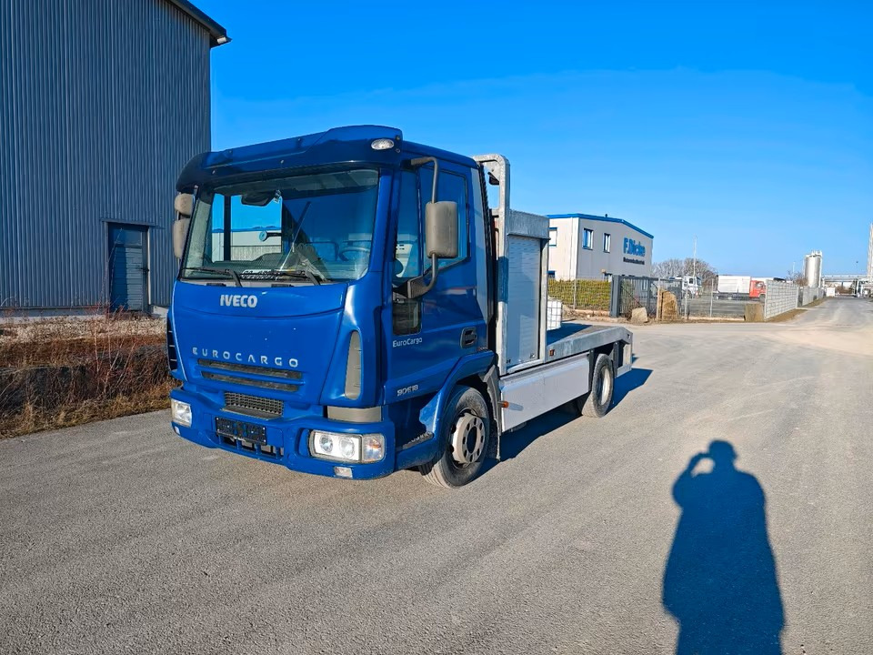 Iveco Eurocargo 90E18 - Sattelzugmaschine: das Bild 1 Iveco Eurocargo 90E18 - Sattelzugmaschine: das Bild 1