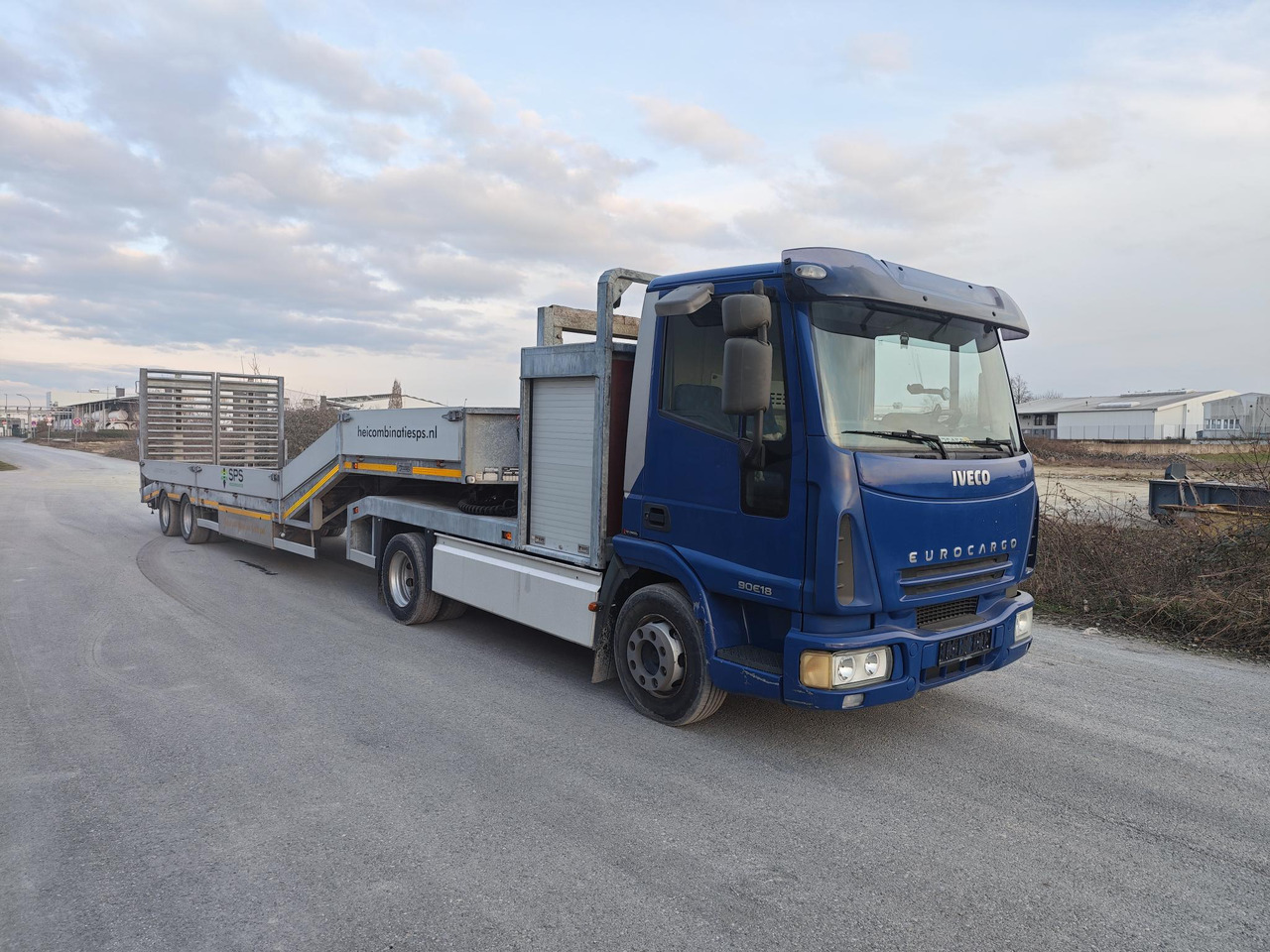 Iveco Eurovargo 90E18 + Veldhuizen P38-2 - Sattelzugmaschine: das Bild 2 Iveco Eurovargo 90E18 + Veldhuizen P38-2 - Sattelzugmaschine: das Bild 2