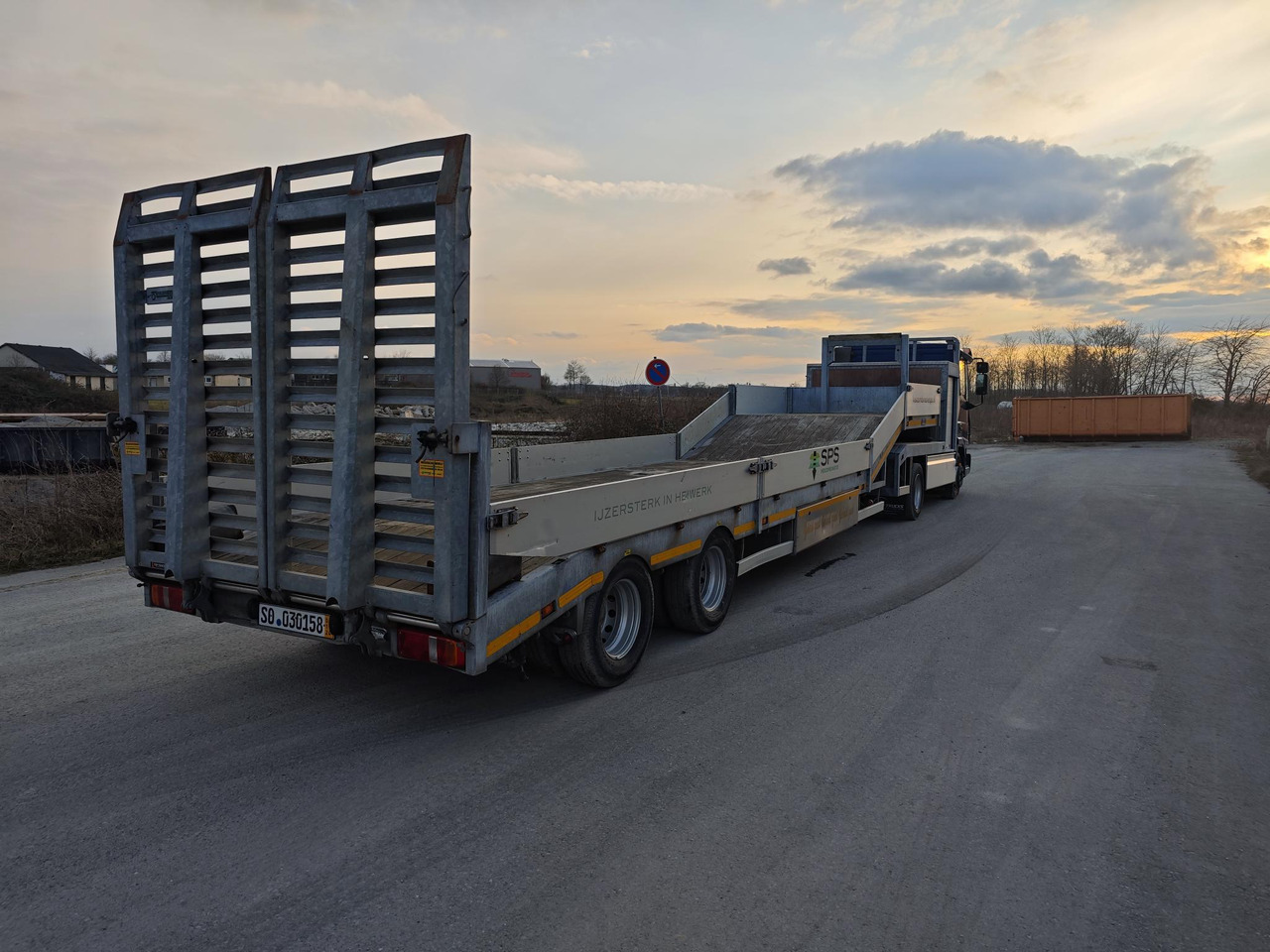 Iveco Eurovargo 90E18 + Veldhuizen P38-2 - Sattelzugmaschine: das Bild 4 Iveco Eurovargo 90E18 + Veldhuizen P38-2 - Sattelzugmaschine: das Bild 4