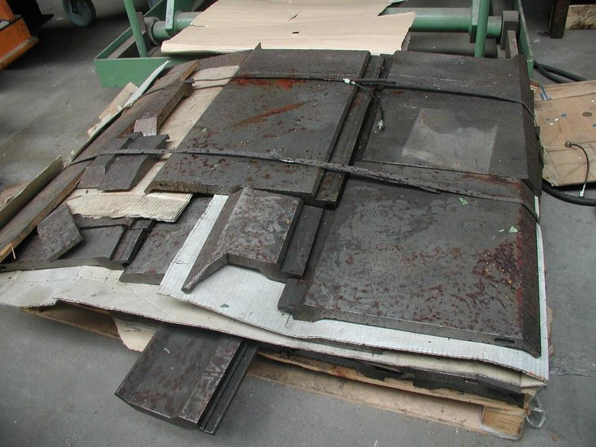 Abkantpresse SAFAN - Abkantpresse: das Bild 4 Abkantpresse SAFAN - Abkantpresse: das Bild 4