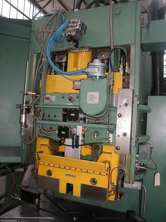 Kniehebelpresse BRUDERER - Metallbearbeitungsmaschine: das Bild 5 Kniehebelpresse BRUDERER - Metallbearbeitungsmaschine: das Bild 5