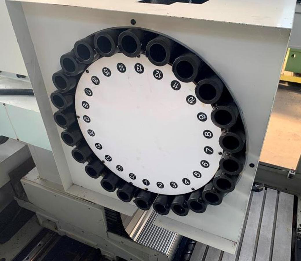 CNC-Bearbeitungszentrum "Kompakt"-Bearbeitungszentrum SPINNER: das Bild 9