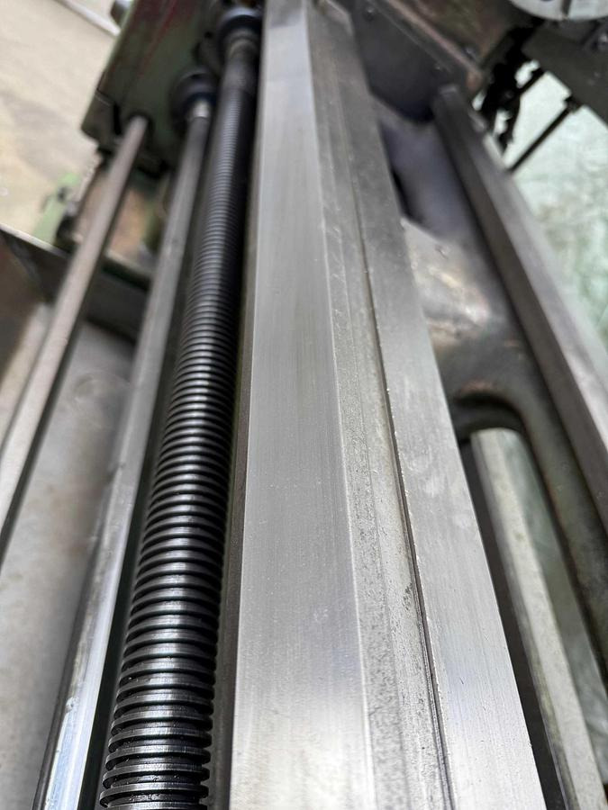 Leit- u. Zugspindeldrehmaschine TEZSAN - Metalldrehmaschine: das Bild 5 Leit- u. Zugspindeldrehmaschine TEZSAN - Metalldrehmaschine: das Bild 5