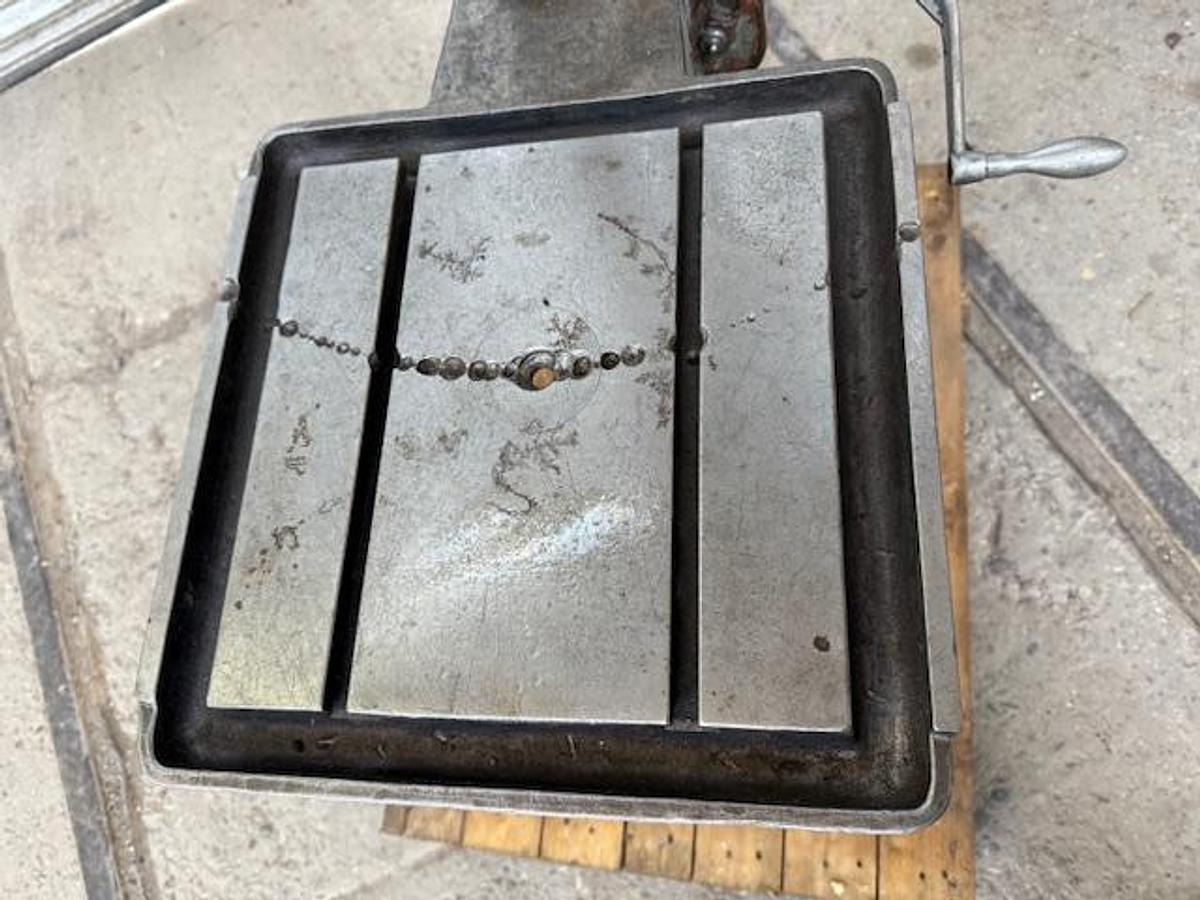 Säulenbohrmaschine GILLARDON - Standbohrmaschine: das Bild 2 Säulenbohrmaschine GILLARDON - Standbohrmaschine: das Bild 2