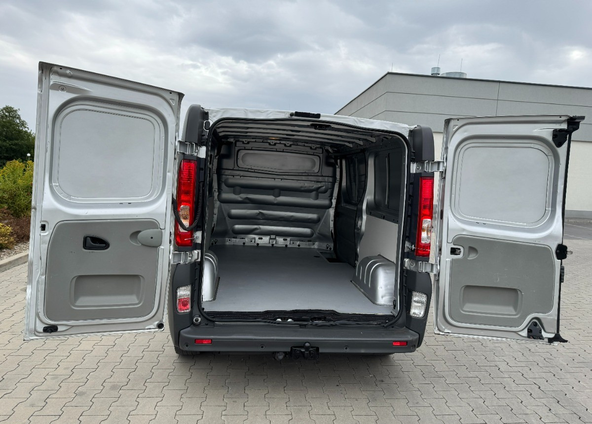 Opel Vivaro 2.0 DCI 115KM 2013 Rok SERWISOWANY Bezwypadkowy Super Stan - Kastenwagen: das Bild 5 Opel Vivaro 2.0 DCI 115KM 2013 Rok SERWISOWANY Bezwypadkowy Super Stan - Kastenwagen: das Bild 5