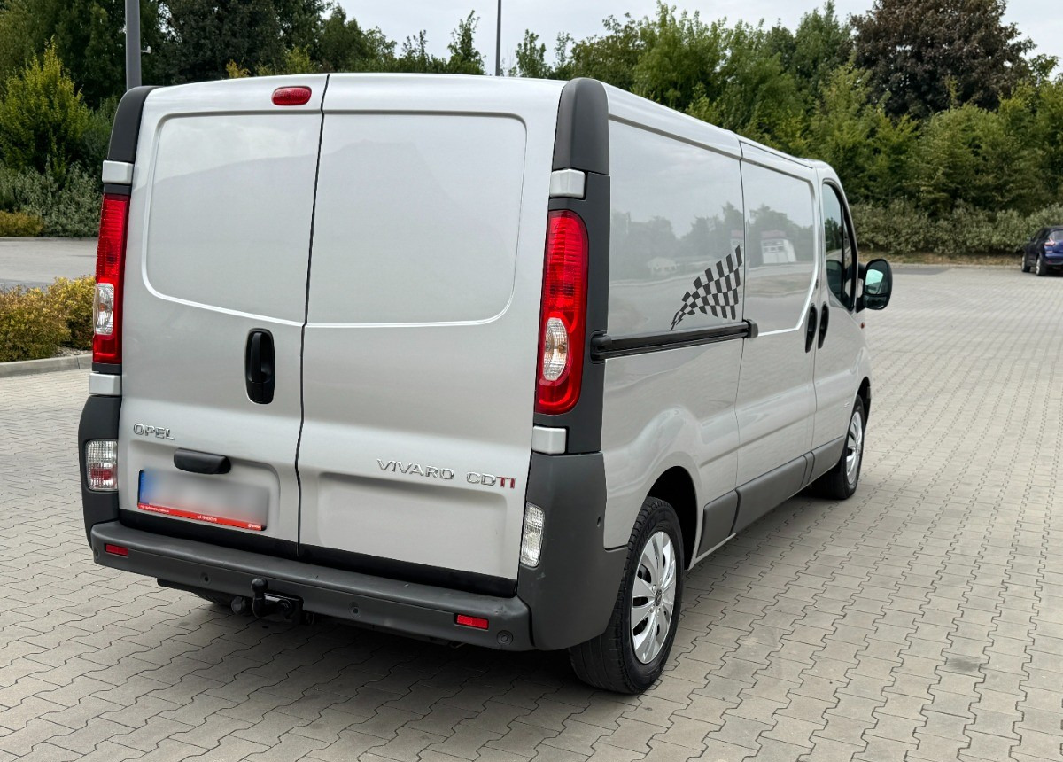 Opel Vivaro 2.0 DCI 115KM 2013 Rok SERWISOWANY Bezwypadkowy Super Stan - Kastenwagen: das Bild 3 Opel Vivaro 2.0 DCI 115KM 2013 Rok SERWISOWANY Bezwypadkowy Super Stan - Kastenwagen: das Bild 3
