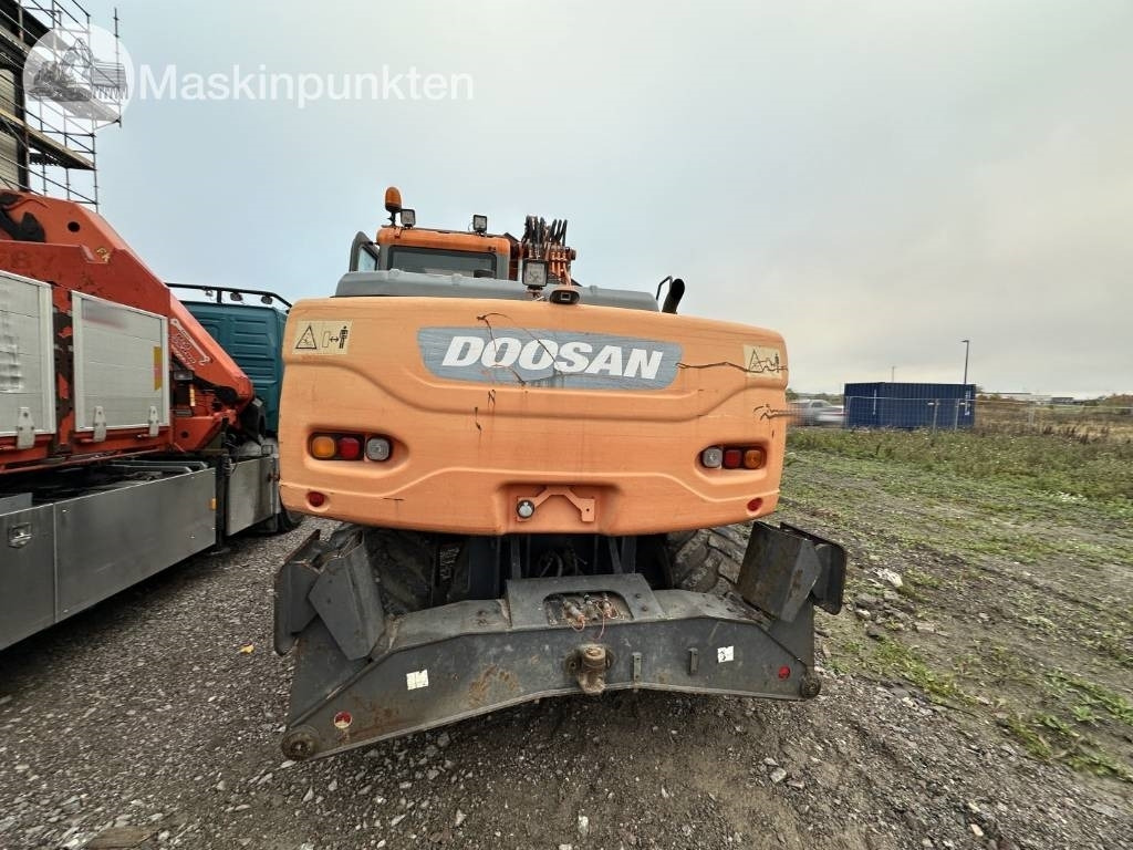 Doosan DX 140 W med vagn och redskap - Mobilbagger: das Bild 5 Doosan DX 140 W med vagn och redskap - Mobilbagger: das Bild 5