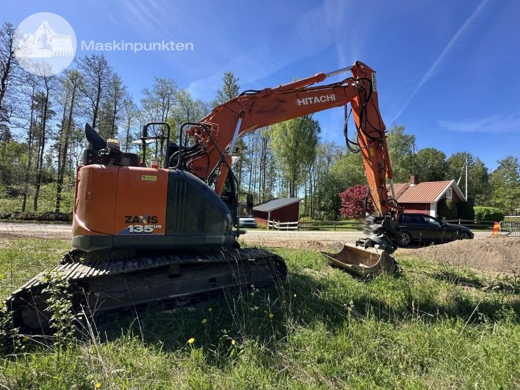 Hitachi ZX 135 US-6 - Kettenbagger: das Bild 4 Hitachi ZX 135 US-6 - Kettenbagger: das Bild 4