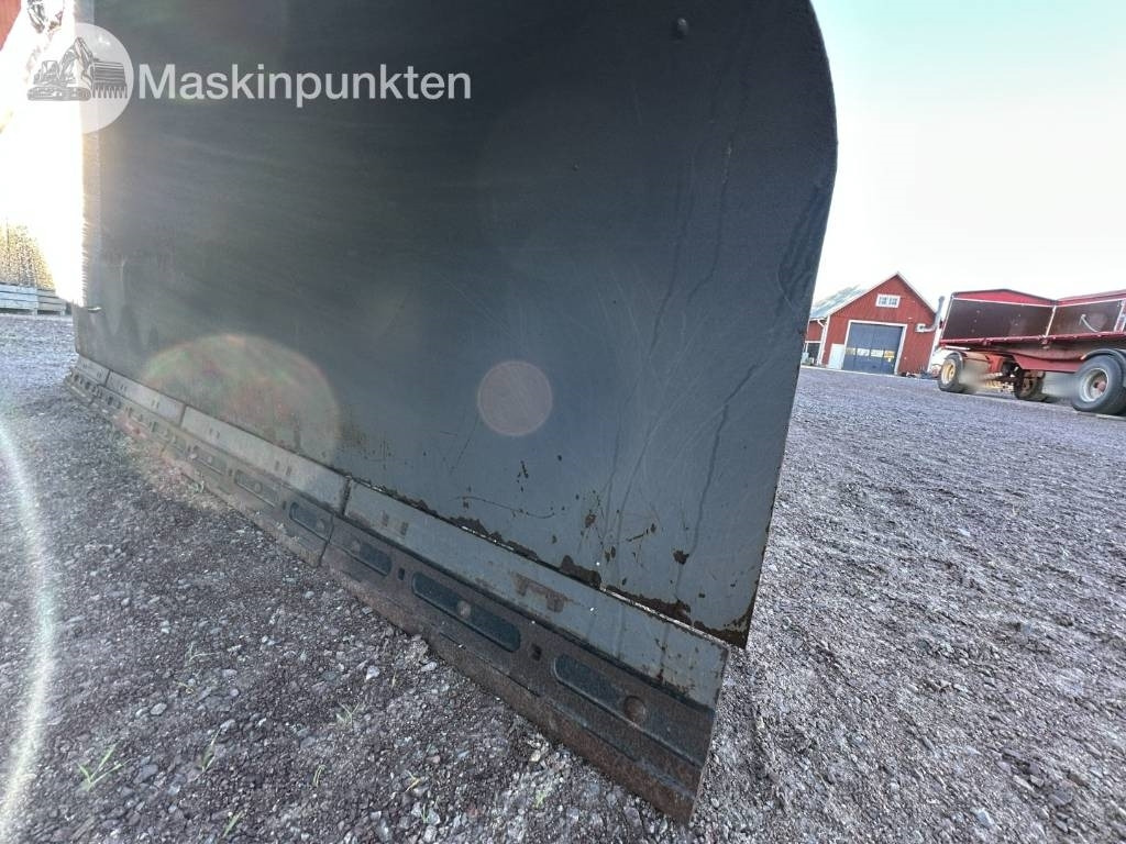 Holms PD-3.6 - Schneepflug für Landmaschine: das Bild 5 Holms PD-3.6 - Schneepflug für Landmaschine: das Bild 5