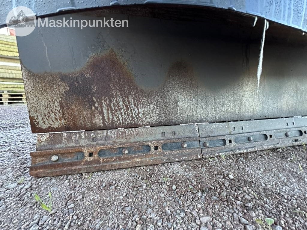 Holms PD-3.6 - Schneepflug für Landmaschine: das Bild 3 Holms PD-3.6 - Schneepflug für Landmaschine: das Bild 3