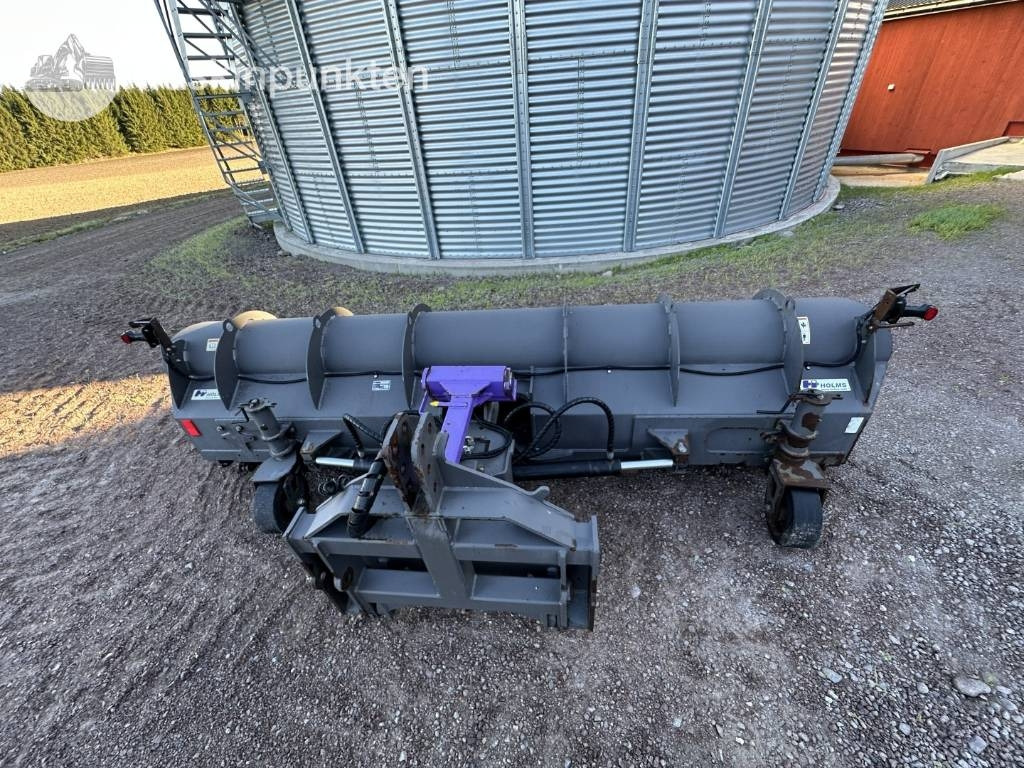 Holms PD-3.6 - Schneepflug für Landmaschine: das Bild 1 Holms PD-3.6 - Schneepflug für Landmaschine: das Bild 1