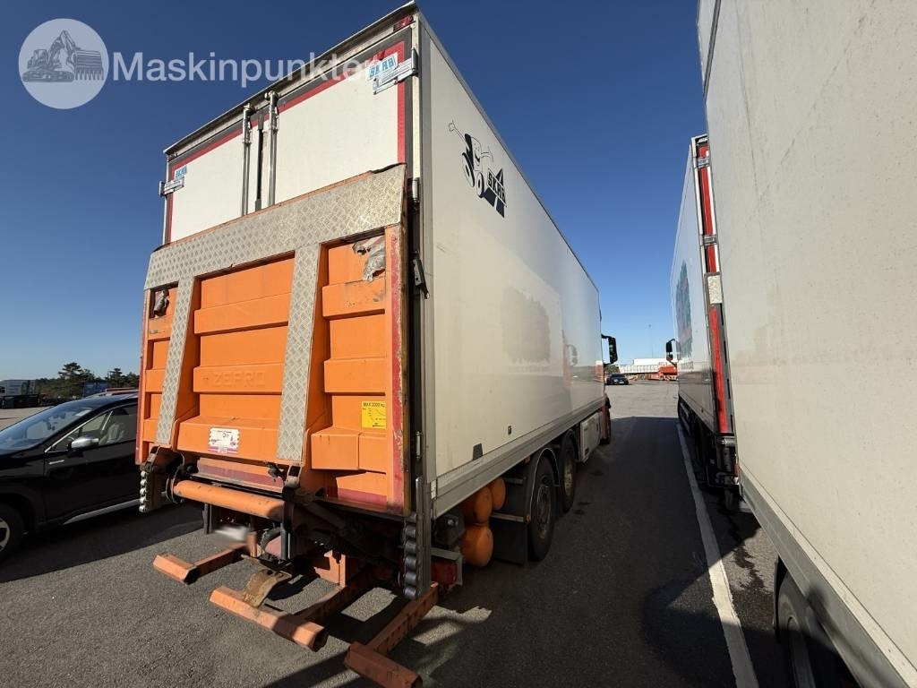 Mercedes-Benz Actros 2551 - Kühlkoffer LKW: das Bild 4 Mercedes-Benz Actros 2551 - Kühlkoffer LKW: das Bild 4