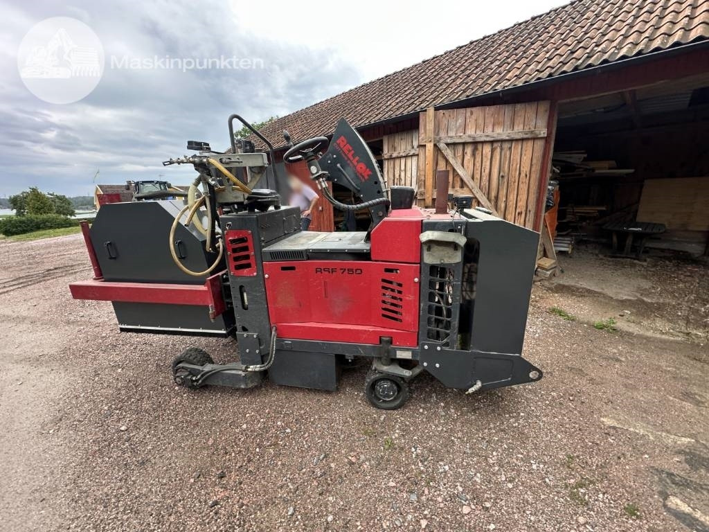 Rellock RSF 750 - Grabenbagger/ Grabenfräse: das Bild 4 Rellock RSF 750 - Grabenbagger/ Grabenfräse: das Bild 4