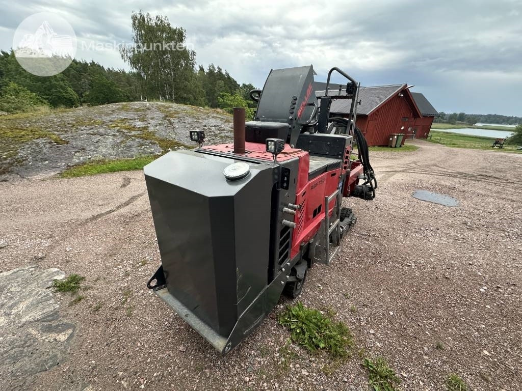 Rellock RSF 750 - Grabenbagger/ Grabenfräse: das Bild 2 Rellock RSF 750 - Grabenbagger/ Grabenfräse: das Bild 2