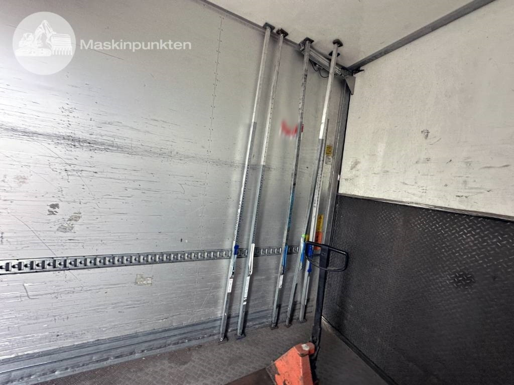 Koffer LKW Scania P 450 LB: das Bild 12