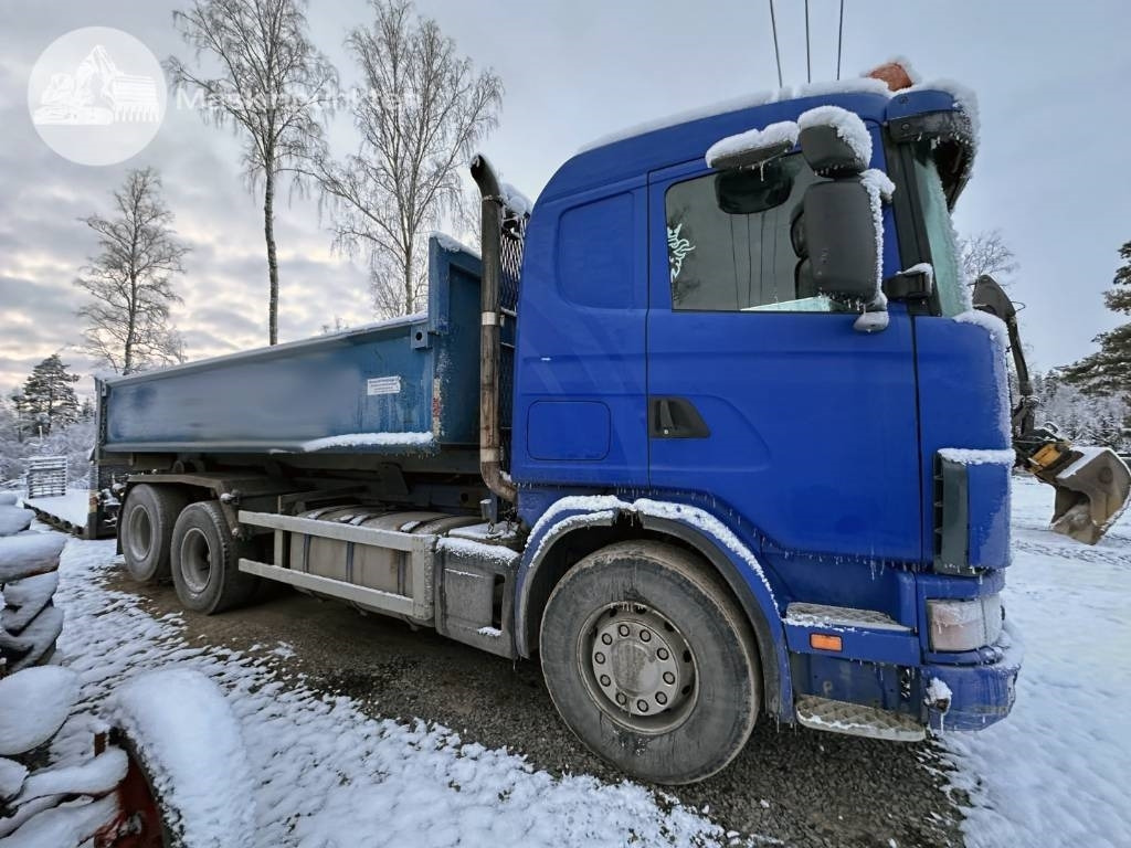 Scania R 124 GB 470 - Abrollkipper: das Bild 1 Scania R 124 GB 470 - Abrollkipper: das Bild 1
