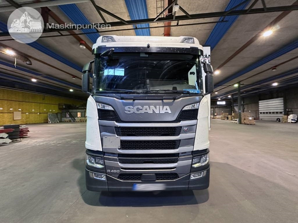 Scania R 450 - Koffer LKW: das Bild 2 Scania R 450 - Koffer LKW: das Bild 2
