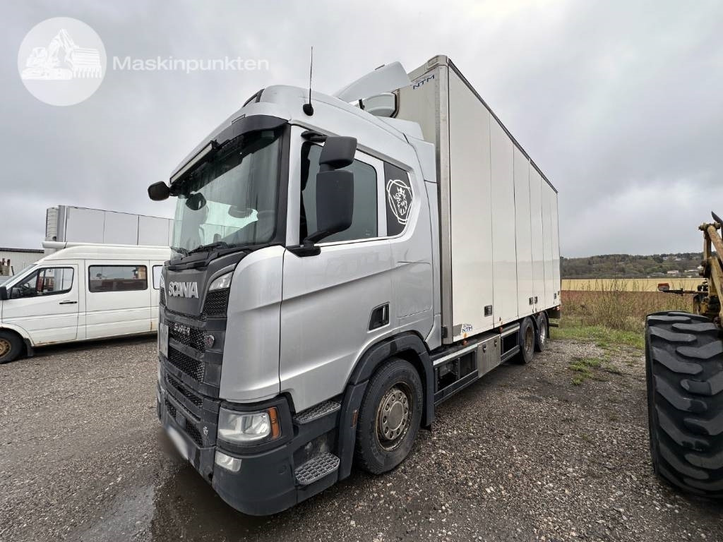 Scania R 520 - Koffer LKW: das Bild 1 Scania R 520 - Koffer LKW: das Bild 1