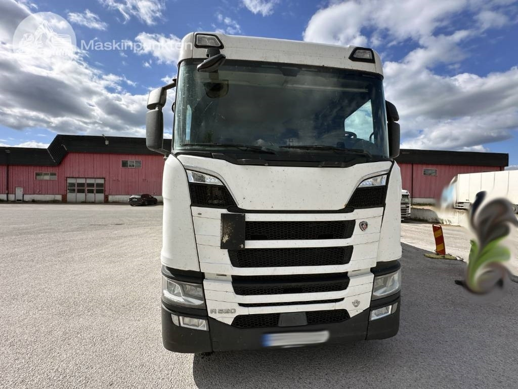 Scania R 520 - Koffer LKW: das Bild 2 Scania R 520 - Koffer LKW: das Bild 2