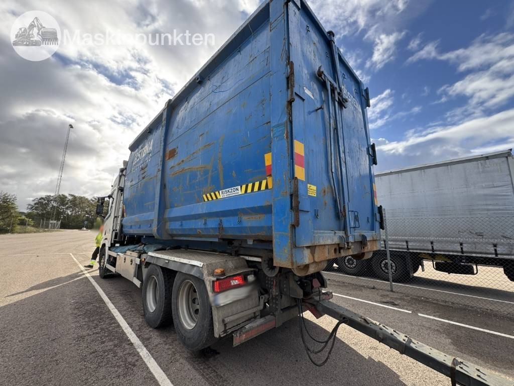 Scania R 580 EKIPAGE - Abrollkipper: das Bild 2 Scania R 580 EKIPAGE - Abrollkipper: das Bild 2