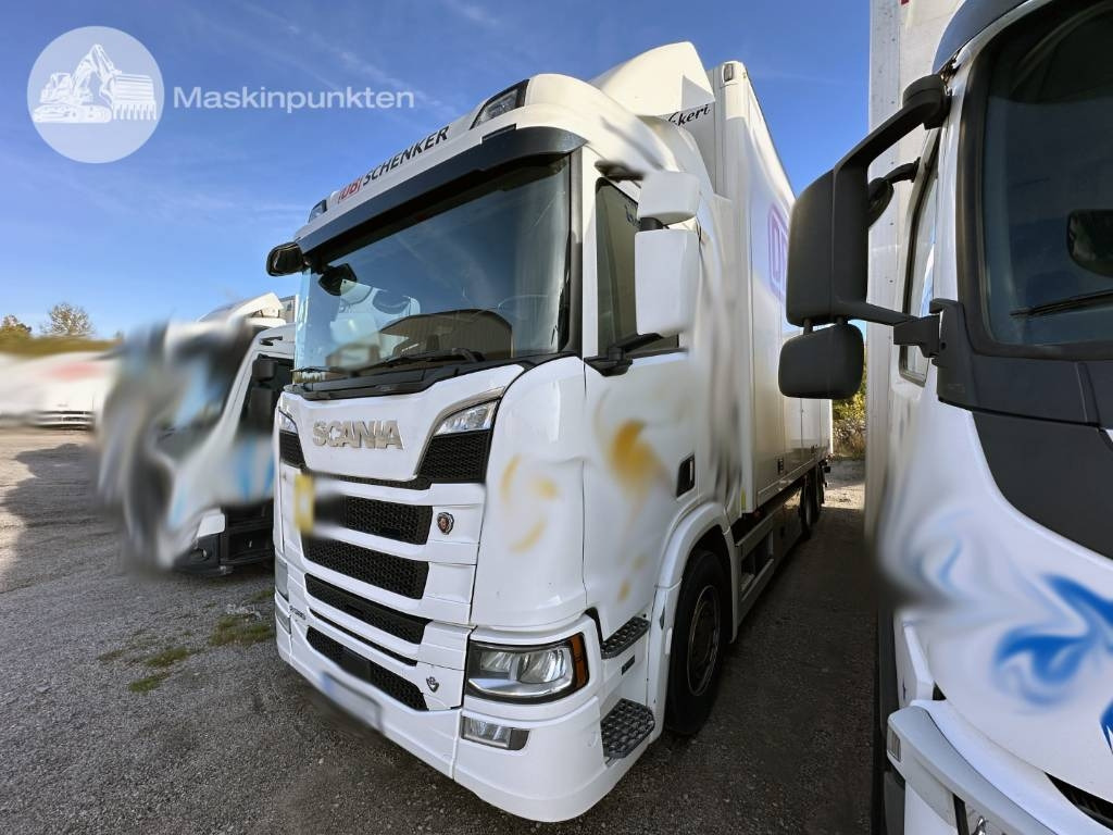 Scania R 580 - Koffer LKW: das Bild 1 Scania R 580 - Koffer LKW: das Bild 1